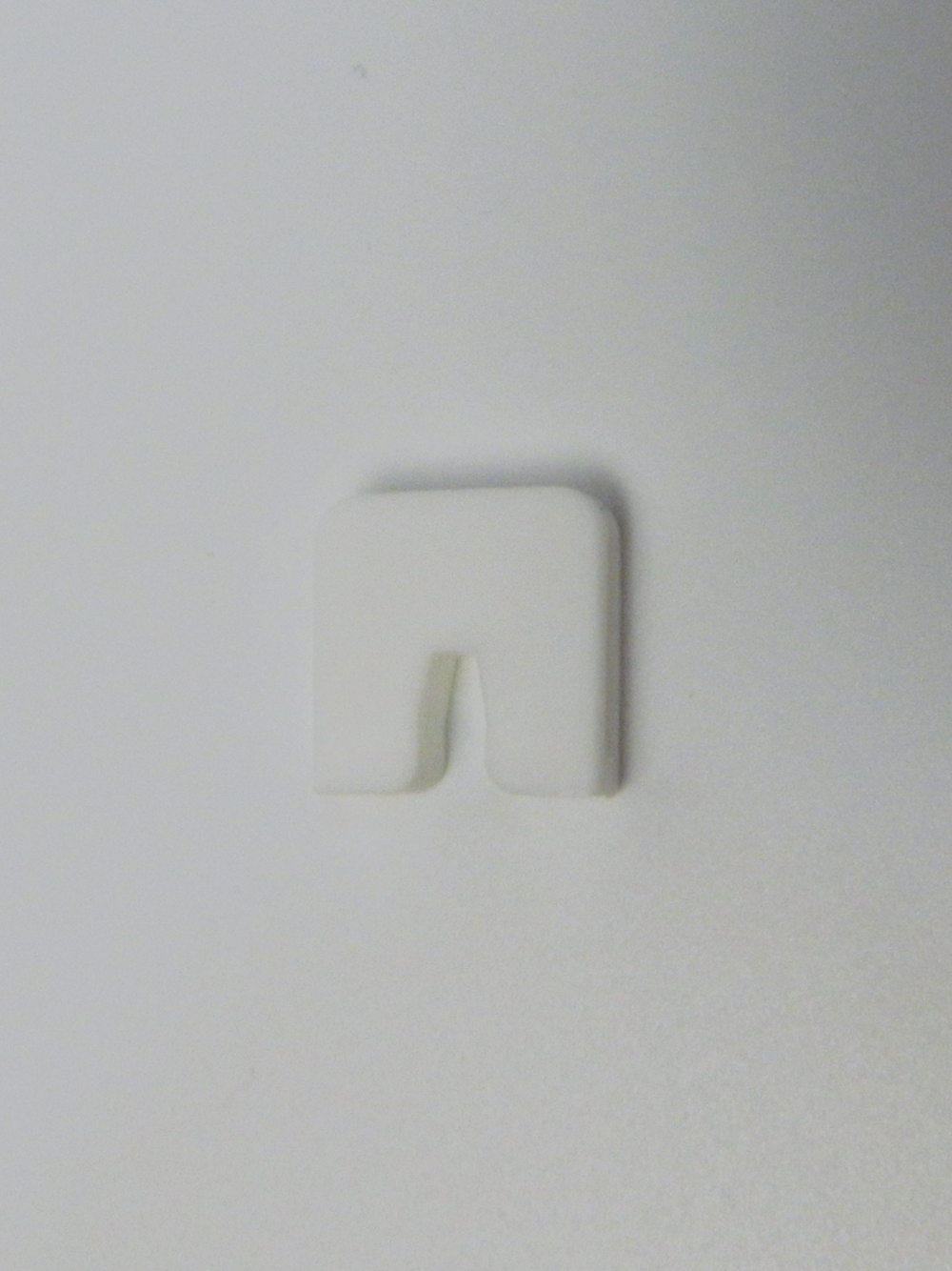 PLN14 Пластиковая накладка на кронштейн