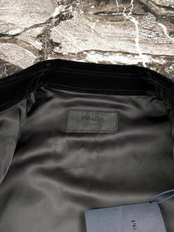 Бархатная куртка Prada