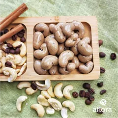 Кешью в шоколаде белом и молотым кофе с корицей /100 гр