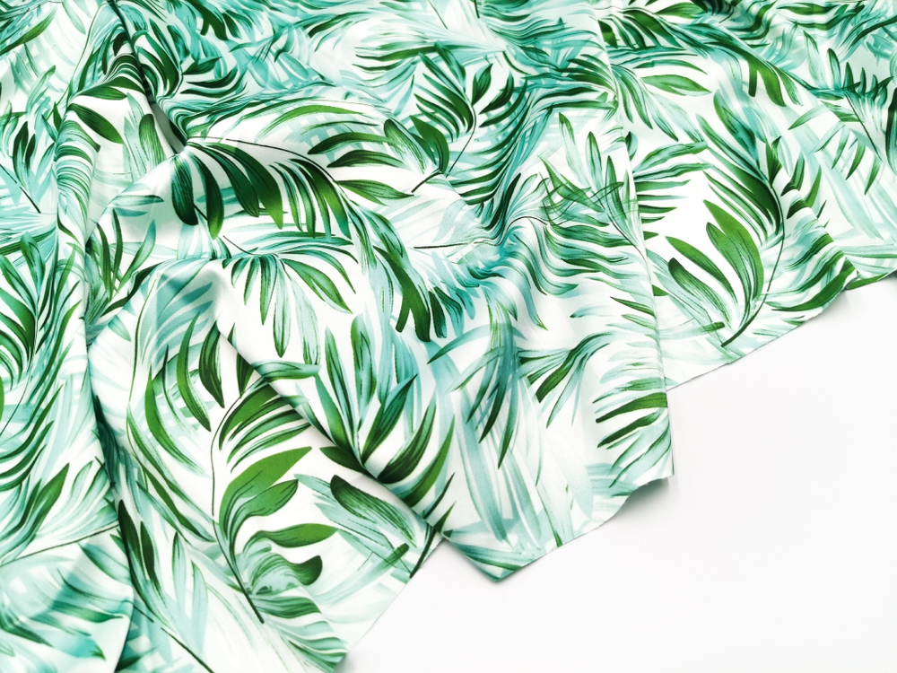 Эластичный бельевой атлас-стрейч, зеленые листочки, (Арт: ASP-009)