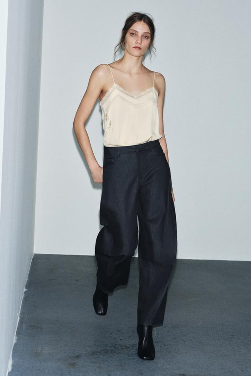 ZARA ДЖИНСЫ-БАЛЛОНЫ ZW COLLECTION, СЕРЫЙ