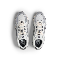 Кроссовки New Balance 204L "Silver Metallic Black"