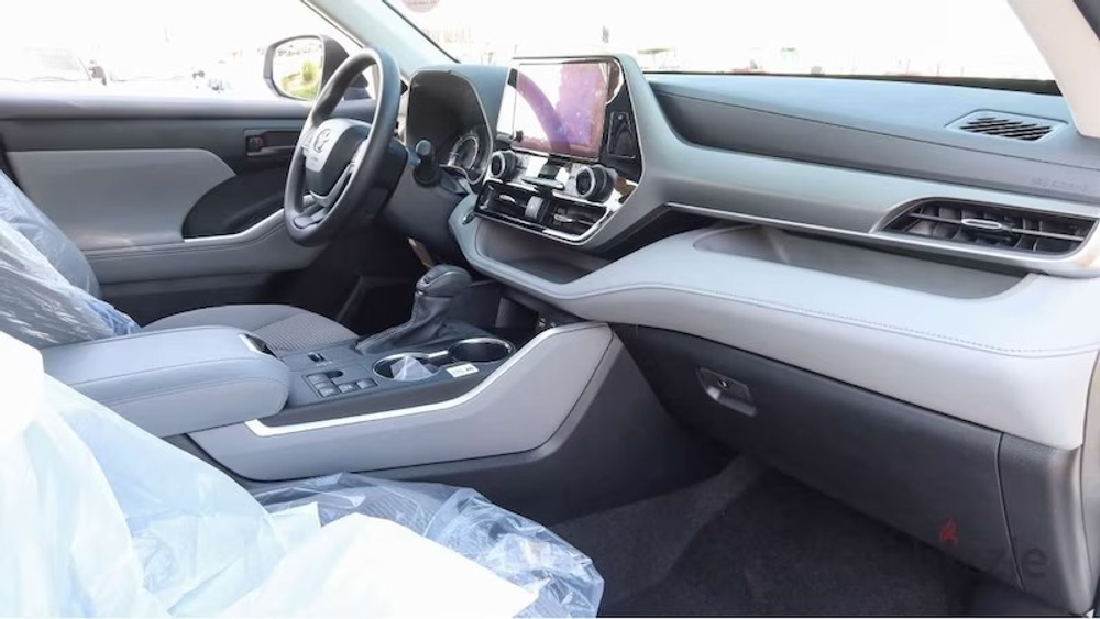 Помощь в покупке под ключ Toyota Highlander Hybird 2.5L GLE