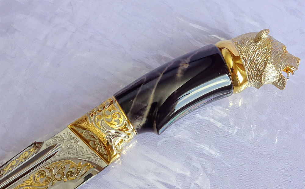 Нож дамасский "Медведь" /в коробке/