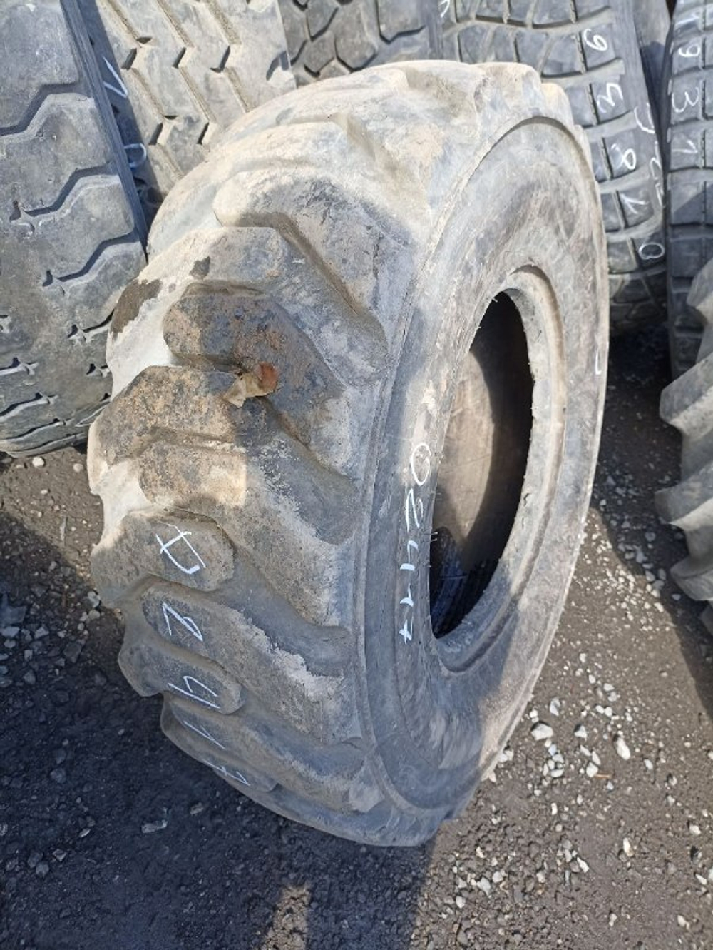 12.5/80-18 Cultor SKID STEER 30 шина б/у