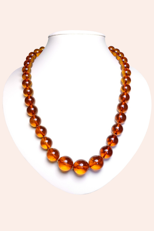 янтарные бусы из шаров крупных