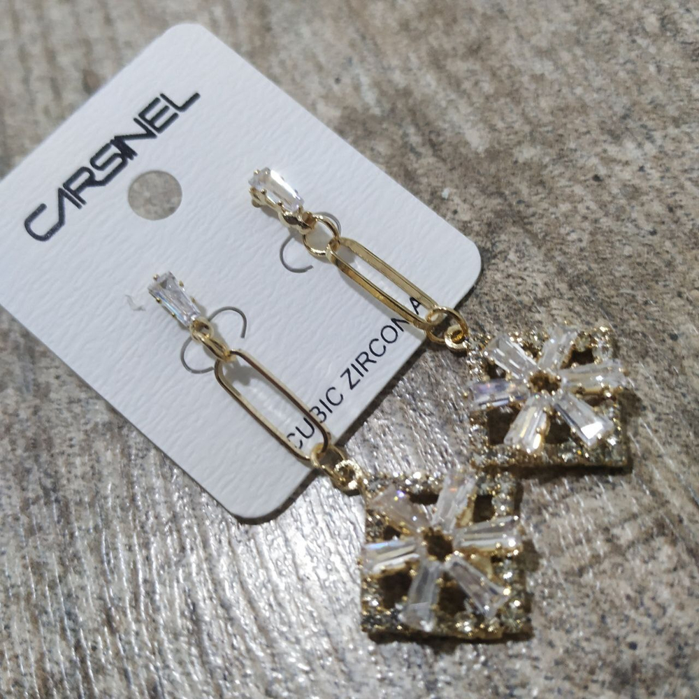 Серьги-гвоздики Cubic Zirconia подвеска шестилистник в ромбе стразы кристаллы цвет прозрачный металл золотистый