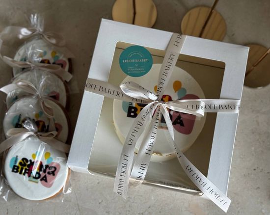 Корпоративный бенто торт с логотипом на день рождение компании