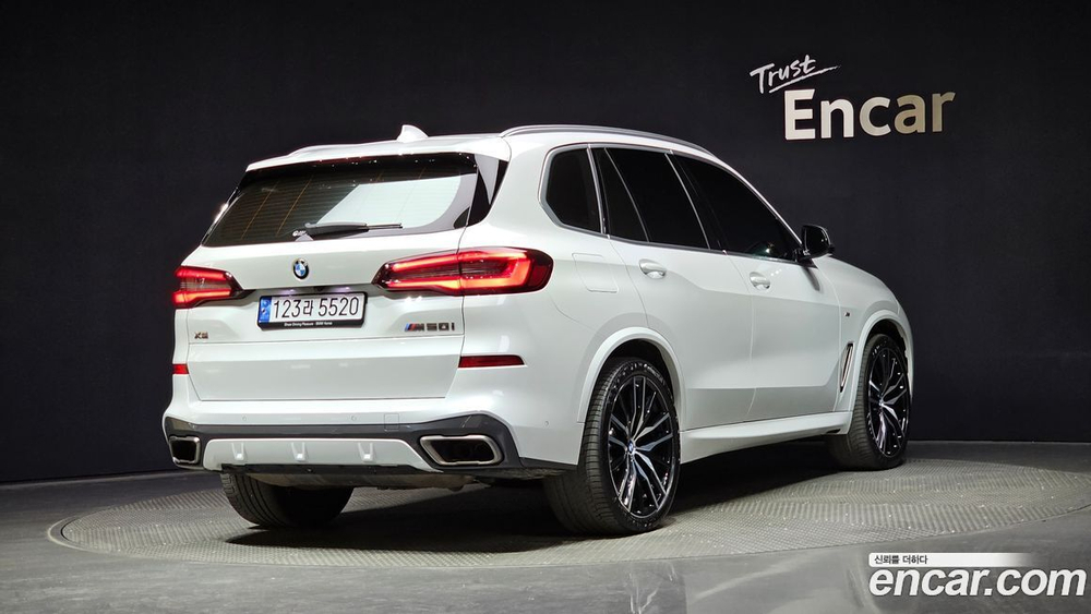 BMW X5 (G05) M50i (04.2022)