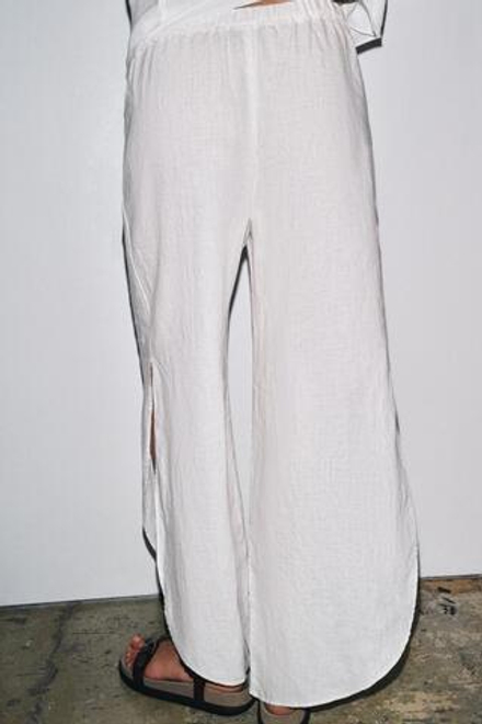 ZARA ЛЬНЯНЫЕ БРЮКИ С РАЗРЕЗАМИ — ZW COLLECTION, БЕЛЫЙ
