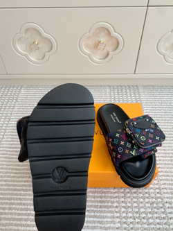 Louis Vuitton Pool Pillow Flat Comfort Mule
