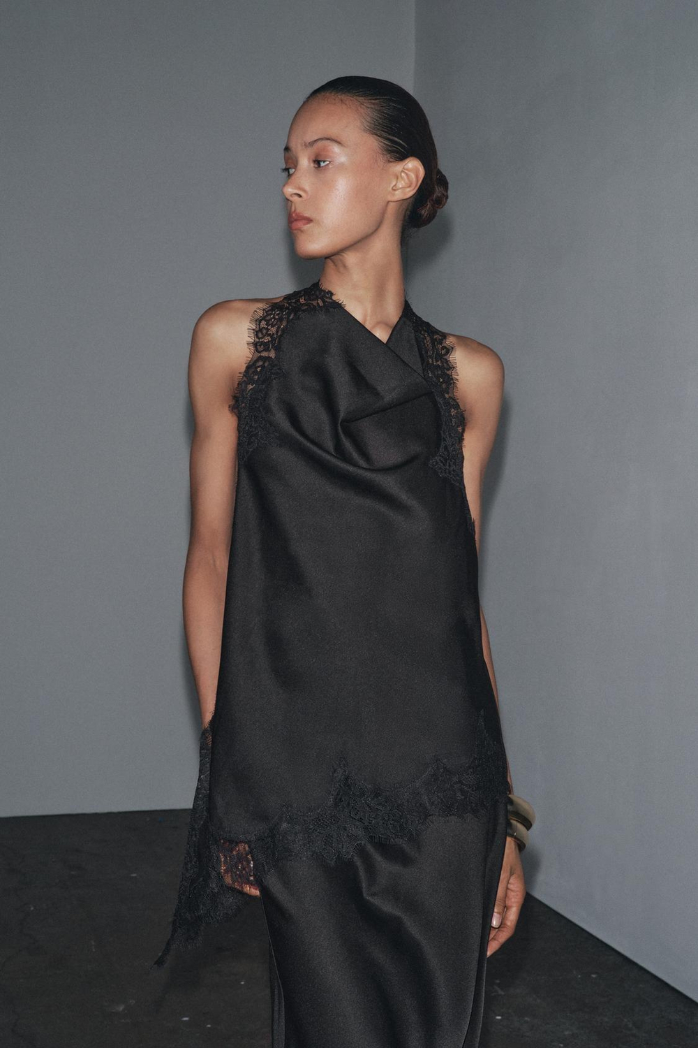 ZARA ТОП-ХАЛТЕР С КРУЖЕВОМ — ZW COLLECTION, ЧЕРНЫЙ