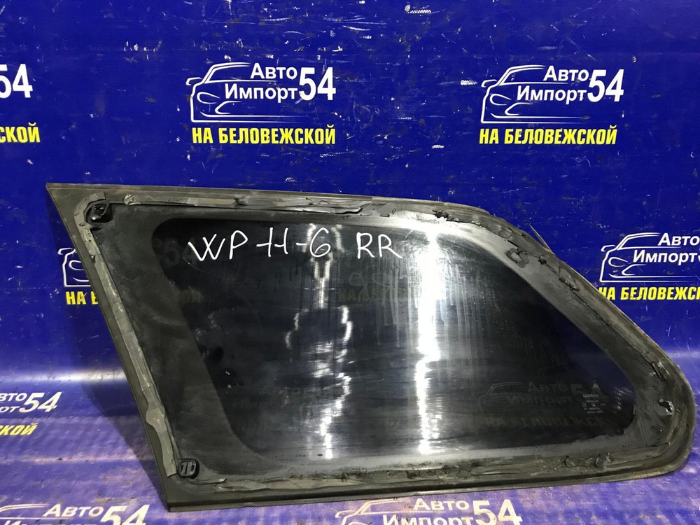 Стекло багажника правое NISSAN PRIMERA 1997