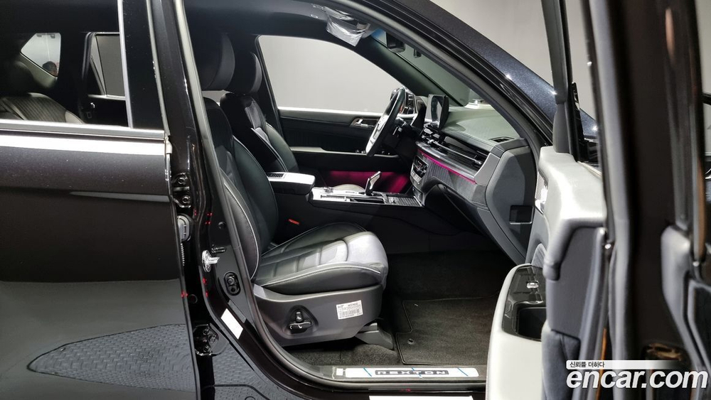 KG Mobility (Ssangyong) Rexton New 아레나 Дизель 2.2 4WD (04.2024)