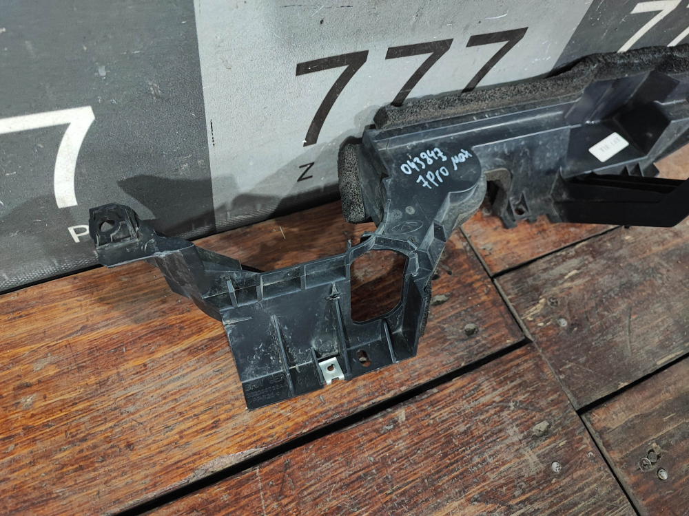 Дефлектор радиатора правый Chery Tiggo 7 Pro Max 22-нв Б/У Оригинал 302000736AA