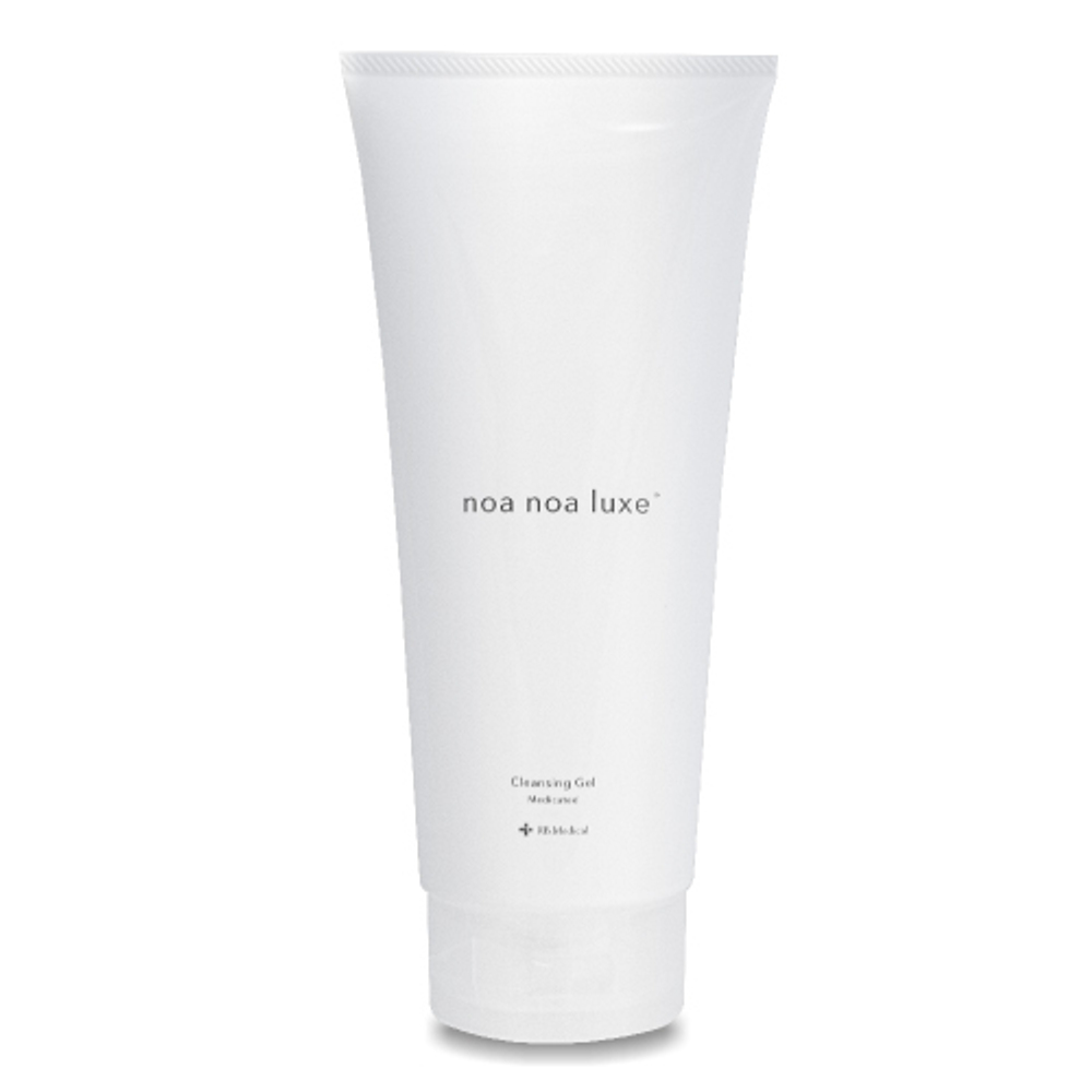 Очищающий гель 2-в-1 с комплексом витаминов Noa Noa Luxe Cleansing Gel Medicated