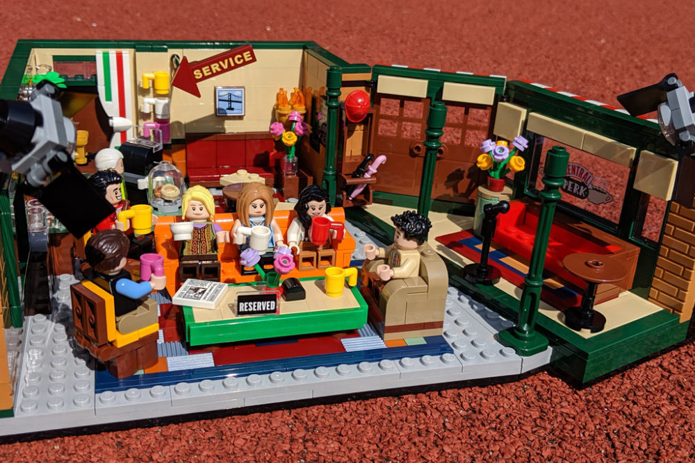 LEGO Ideas: Друзья: Центральная кофейня 21319 — Central Perk — Лего Идеи