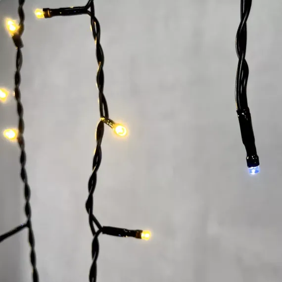 Светодиодная бахрома 3,1*0,5 м., 150 теплых белых LED ламп, мерцание, черный провод ПВХ, LTC (PIL150BLW-11-2WW)