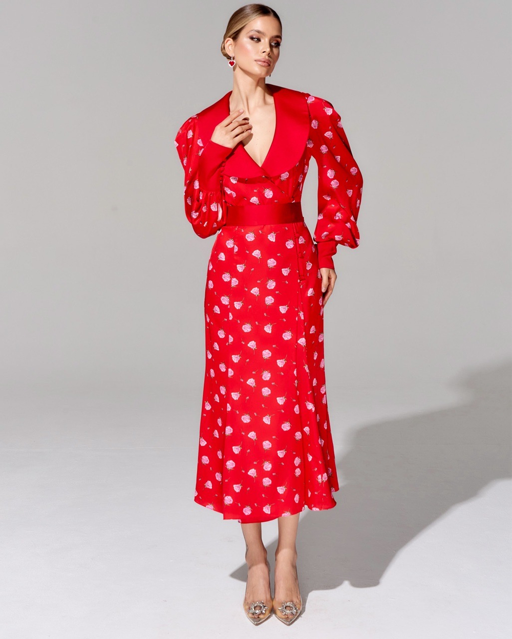 Платье длины миди