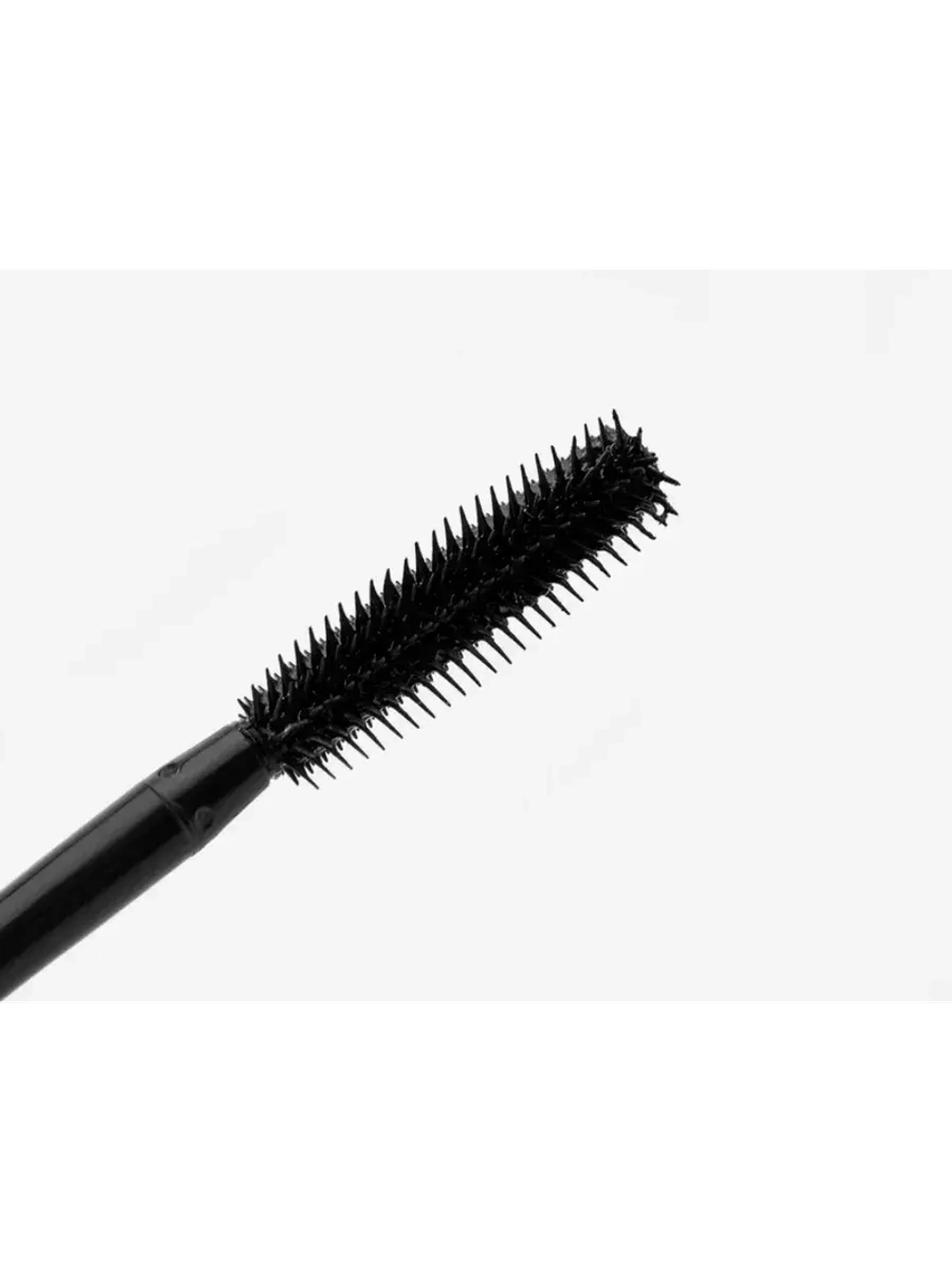 Объемная тушь для ресниц the definition mascara 3INA