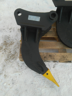 Клык (рыхлитель) CAT428/432/444/416/442