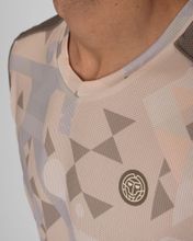 Футболка мужская Paris 2025 с V-образным вырезом