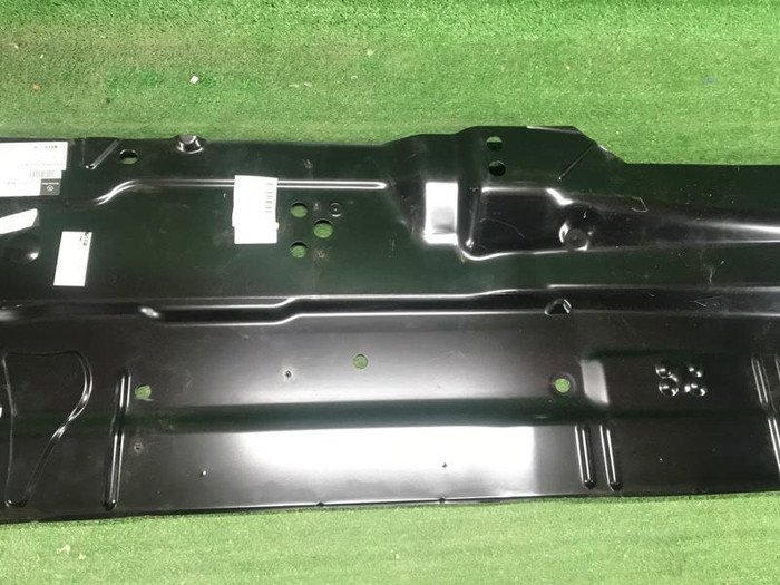 Основа пола правая Mercedes E W213 (2016-2023)