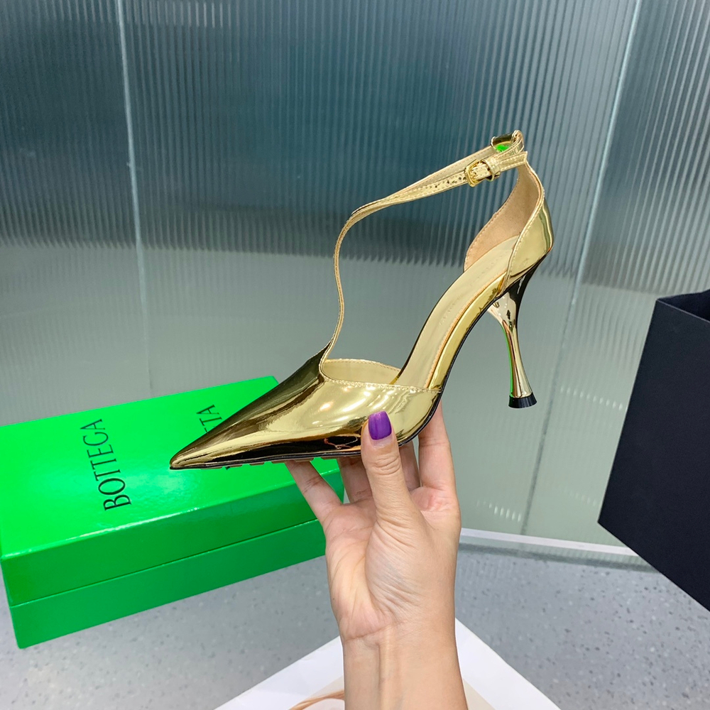 Bottega Veneta Rocket T-Bar Pump 9 cm
