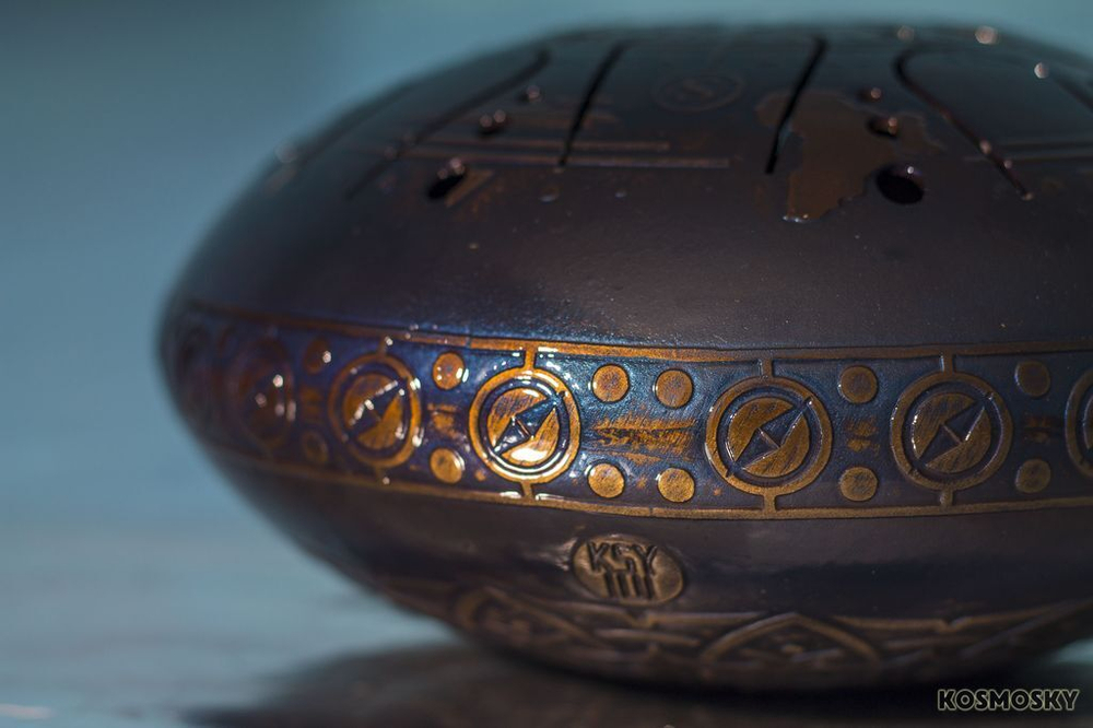 Глюкофон 22см, гравировка «Компас», полукруглые лепестки, Kosmosky KSY.22.C.e1
