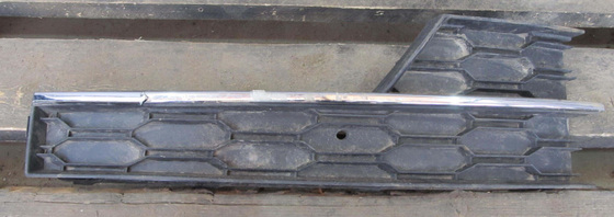 Накладка ПТФ правая Skoda Octavia 3 (A7) 17-20 Б/У Оригинал 5E0807682G