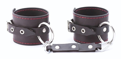 БДСМ-комплект: большая распорка и оковы (Цвет: черный с красным)