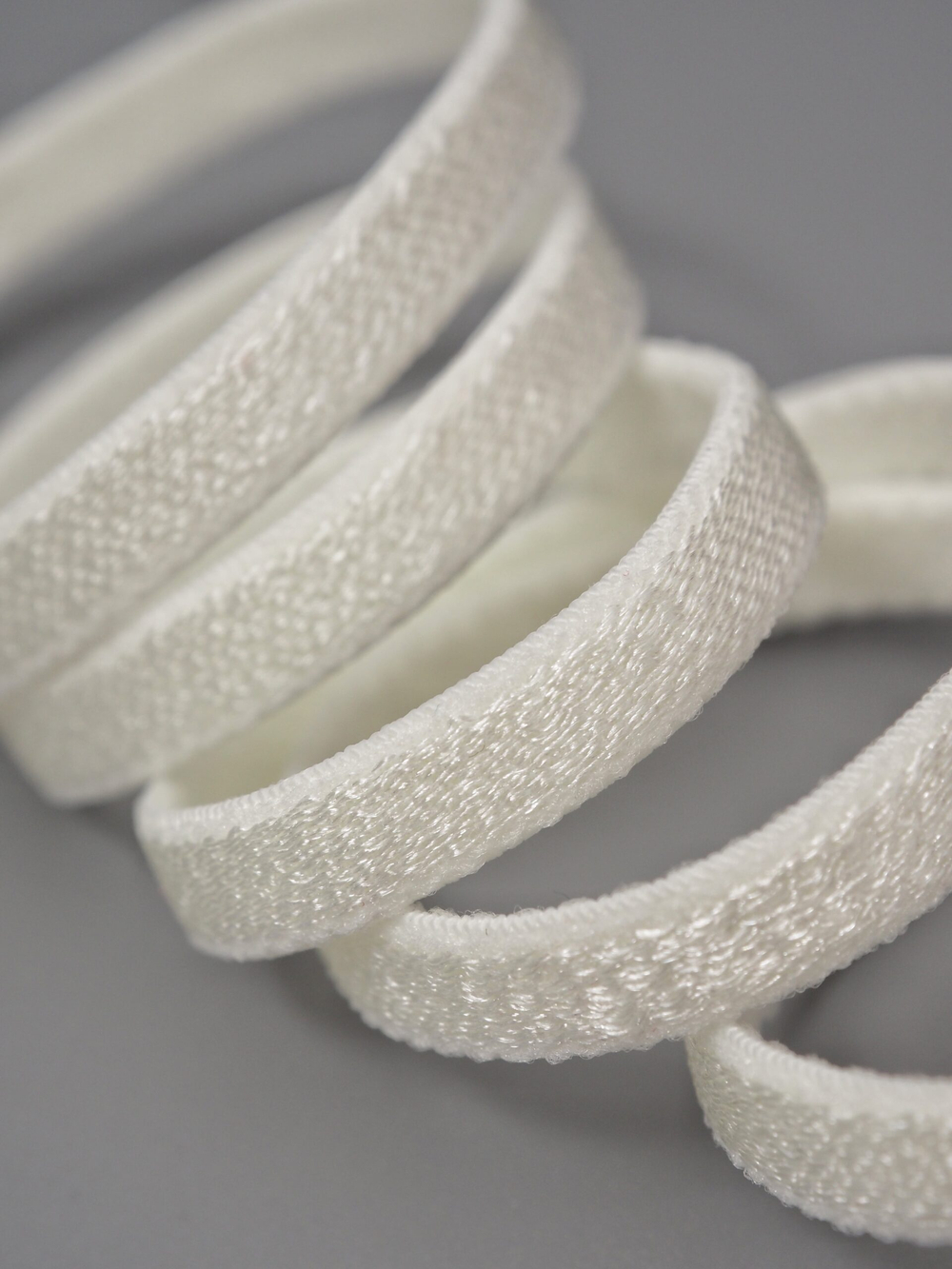 Резинка бретелечная шампань глянцевая ширина 6 мм