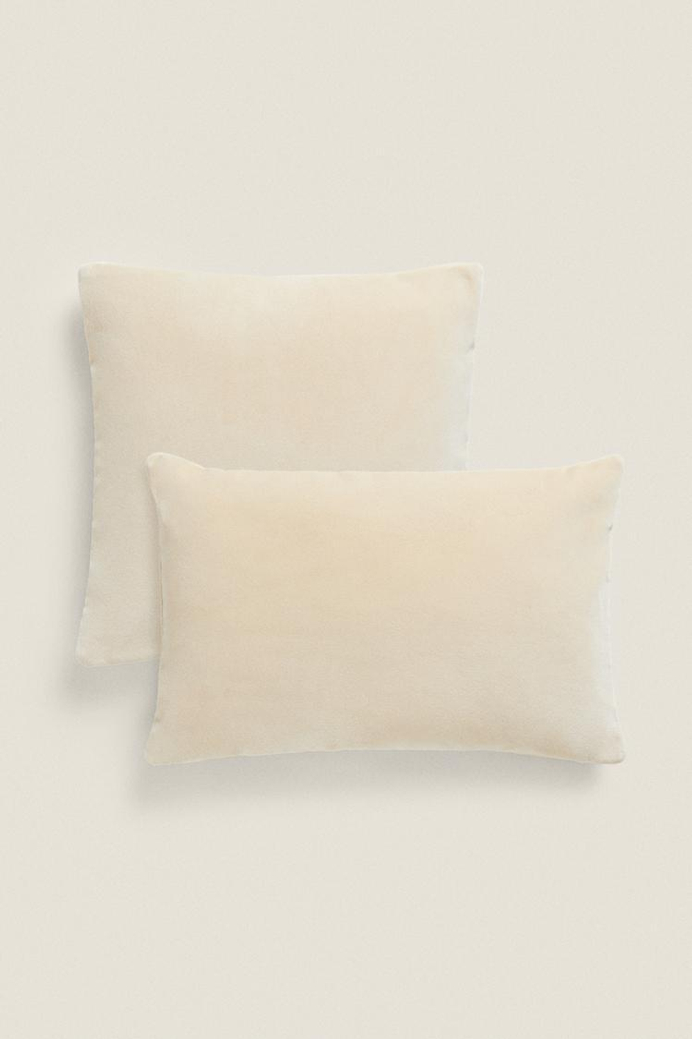 ZARA HOME БАРХАТНЫЙ ЧЕХОЛ ДЛЯ ДЕКОРАТИВНОЙ ПОДУШКИ, КРЕМОВЫЙ