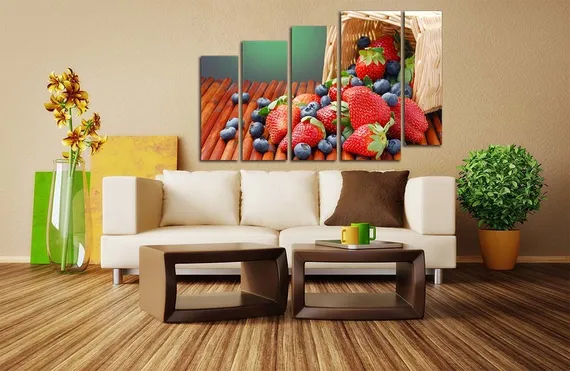 Модульная картина "Лесные ягоды"