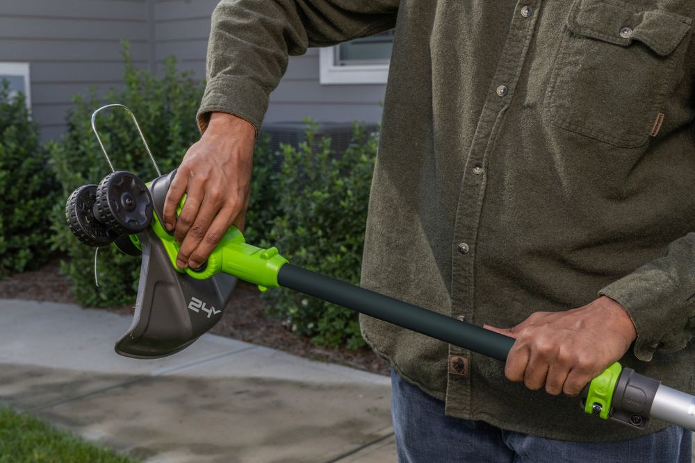 Триммер аккумуляторный Greenworks G24LT301, 24V, 30 см, без АКБ и ЗУ (2113207)