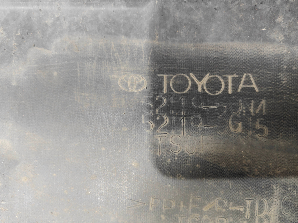 Бампер передний Toyota Land Cruiser Prado 150 17-24 Б/У Оригинал 521196B984