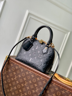 Louis Vuitton Alma BB
