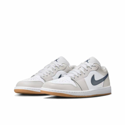 Nike Air Jordan 1 low "Midnight Navy Neutral Grey"
