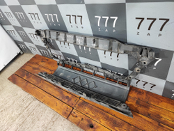 Решетка переднего бампера Boxer Jumper Ducato 14- БУ Оригинал 1315077070