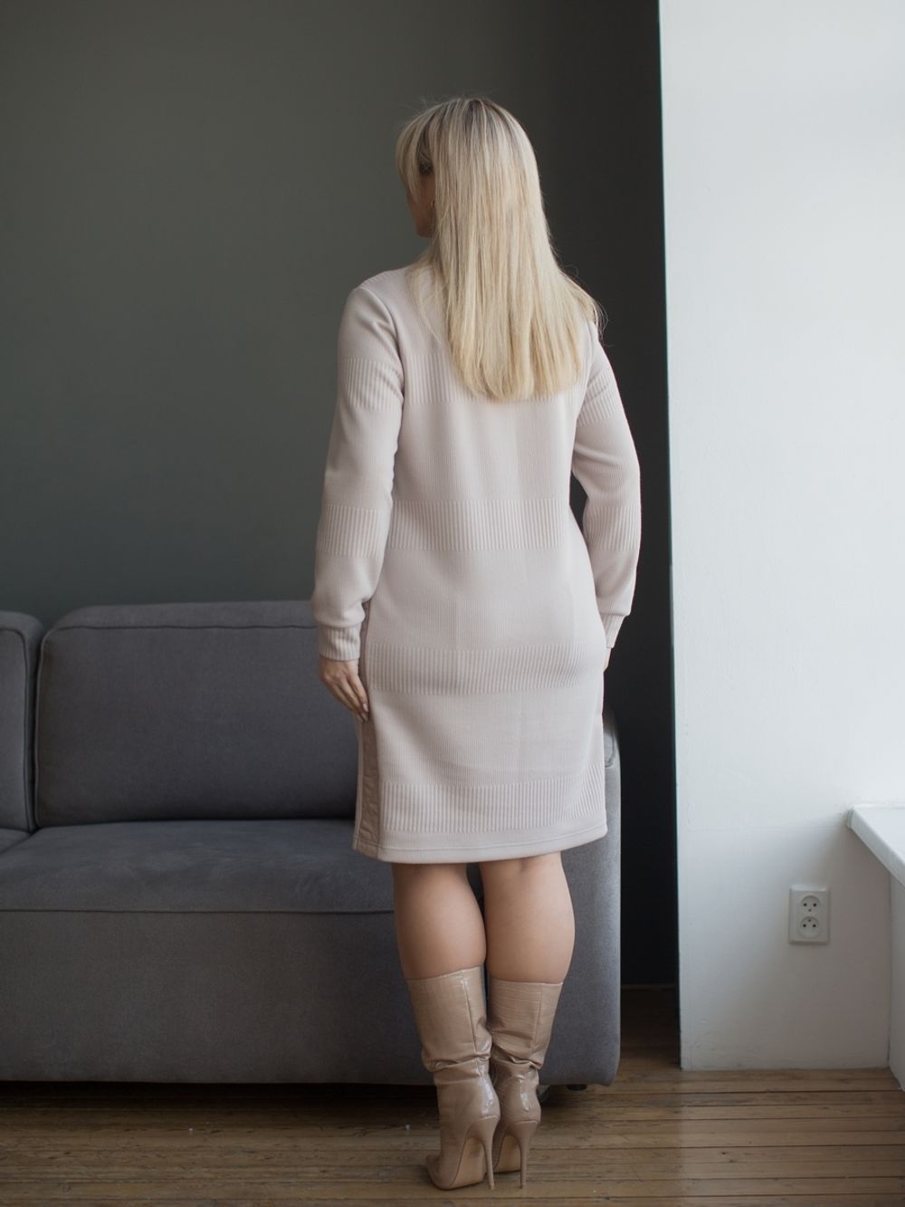 Платье 1386 песочный Novita (Акция)