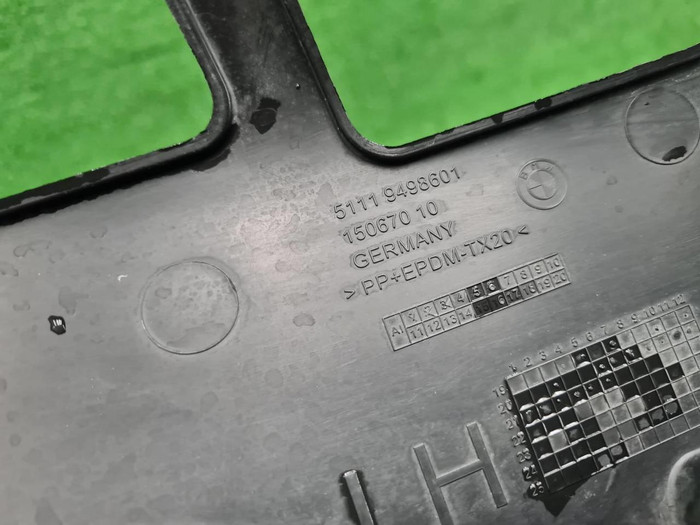 Кронштейн переднего бампера LH BMW 5er G30 (20-23)