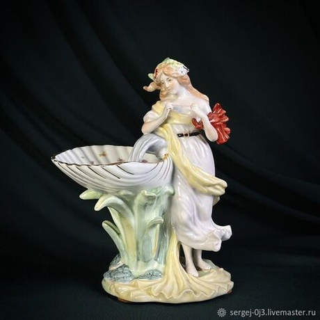 Винтаж: Скульптура «Нимфа с Раковиной»