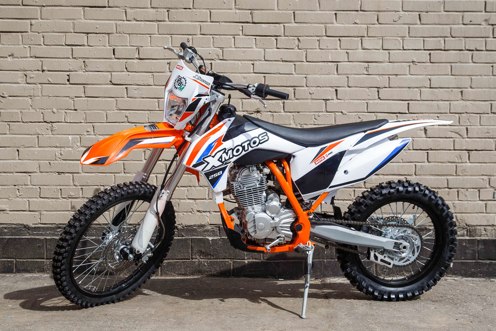 Мотоцикл Кроссовый XMOTOS Racer Pro 250, 2020 г.в. (Белый)