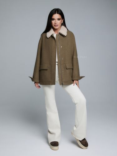 Куртка с меховым воротником в цвете хаки