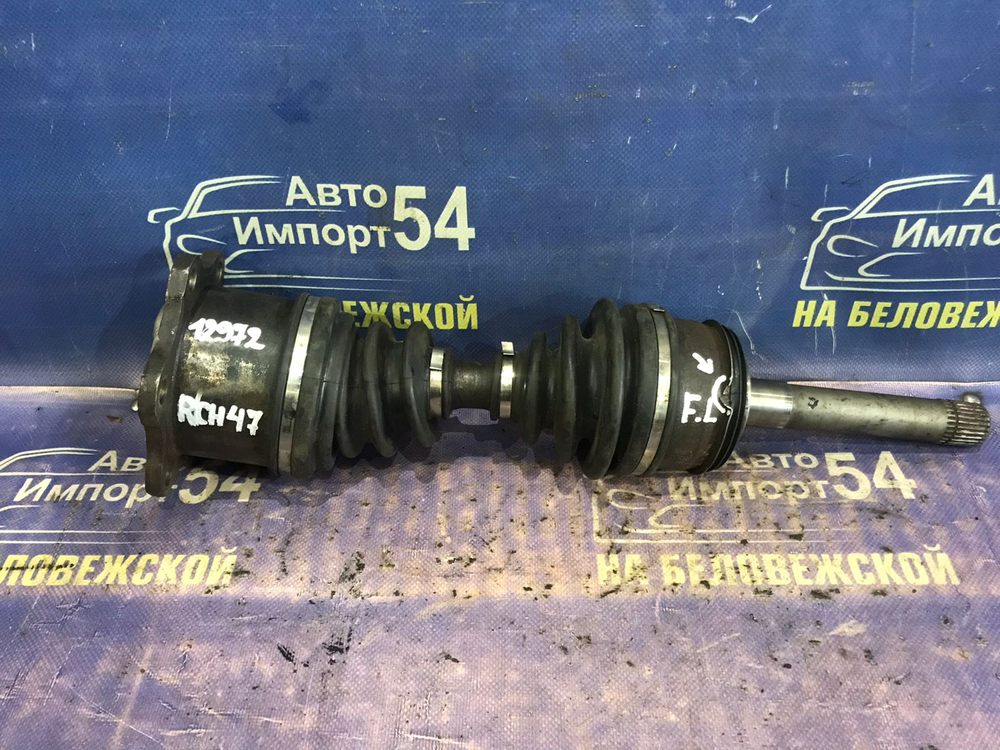 Привод передний левый TOYOTA HIACE REGIUS 1997–2001