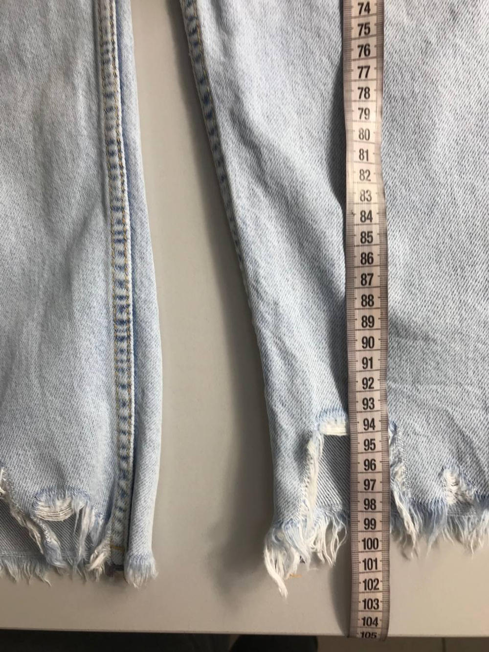 Джинсы Miss Form с порезами, маркировка 36, визуально на 42 размер