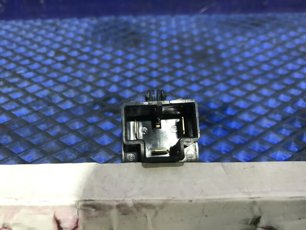 Реле поворотов NISSAN CEFIRO 1994