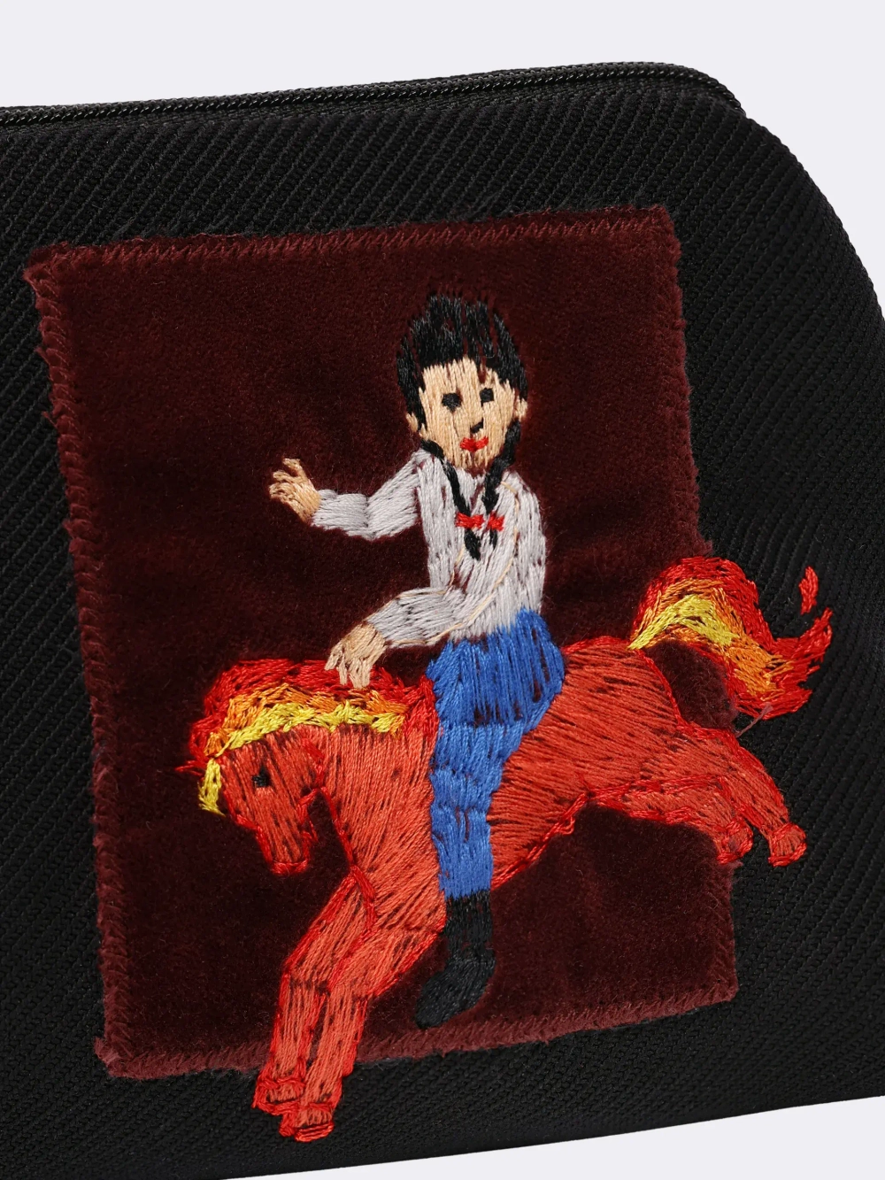 Косметичка с вышивкой «Обуздаем всех» OLA OLA