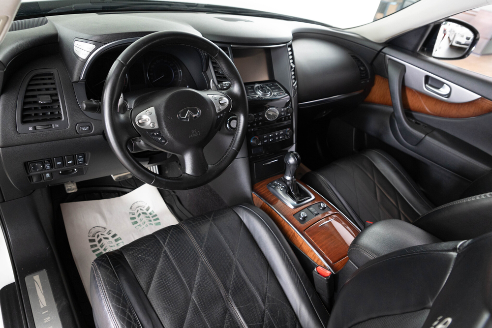 Infiniti QX70, 2014 год