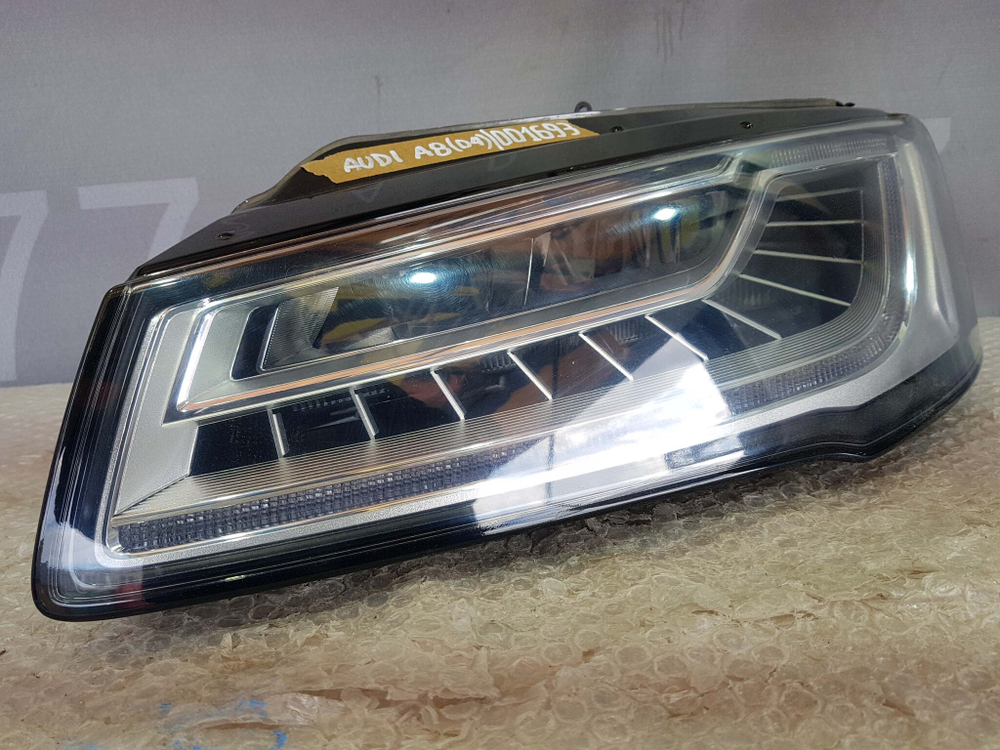 Фара левая LED Audi A8 (D4) 13-17 Б/У Оригинал 4H0941773B